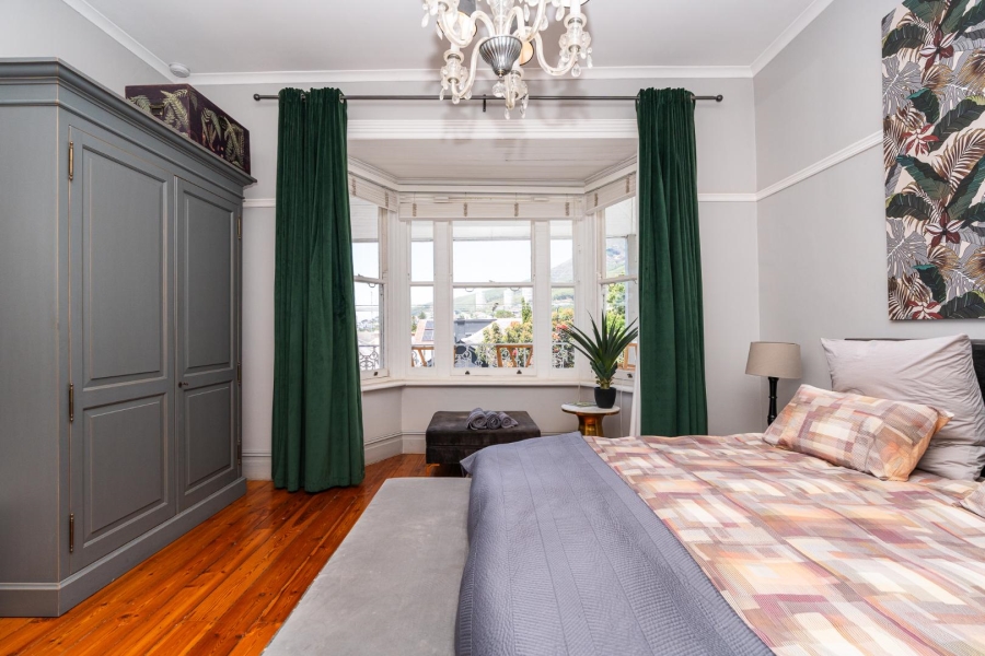 4 Bedroom Property for Sale in Oranjezicht Western Cape